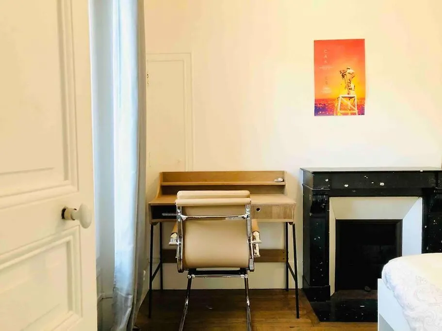 Charmant Appartement Entier A Montmartre Pour 4 Париж