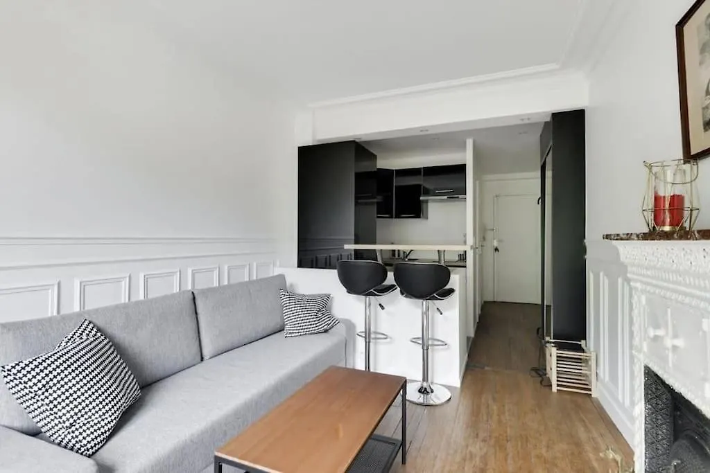 Charmant Appartement Entier A Montmartre Pour 4 Paris 0*,