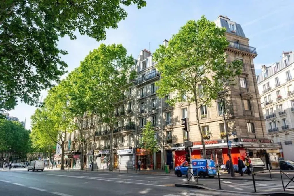 Charmant Appartement Entier A Montmartre Pour 4 Paris 0*,  France